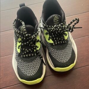 Under Armour Kids Black and Neon Green Sneakers